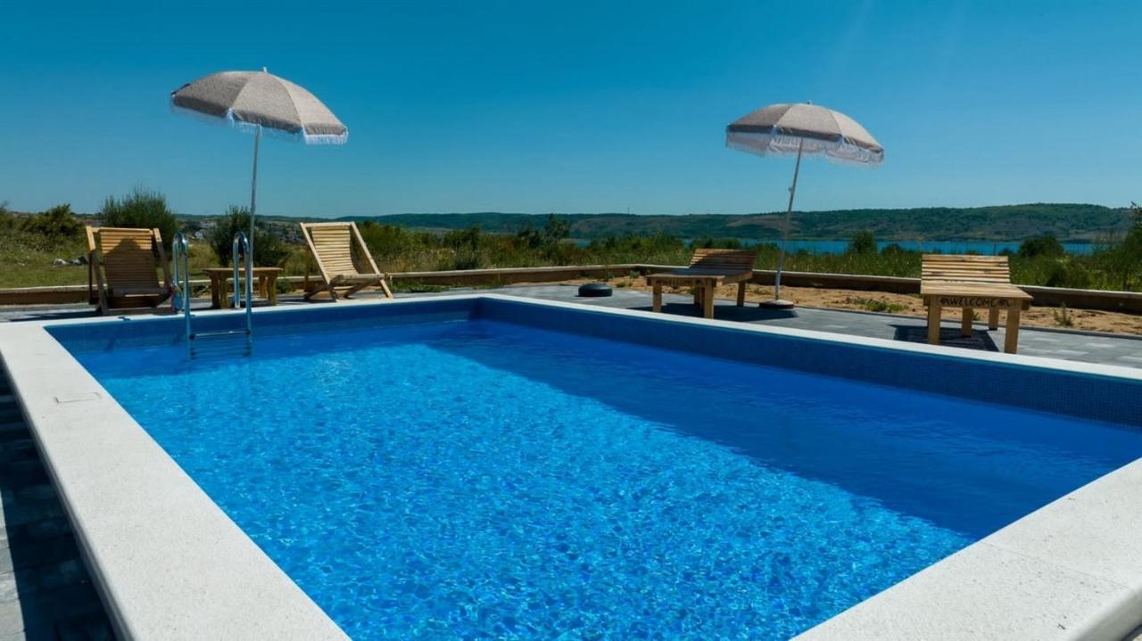 Family Friendly Apartments With A Swimming Pool Rtina - Stosici, Zadar - 21450 Esterno foto